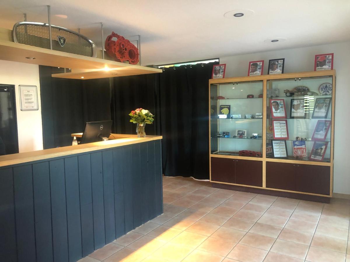 Enzo Hotels Chartres Mainvilliers By Kyriad Direct エクステリア 写真