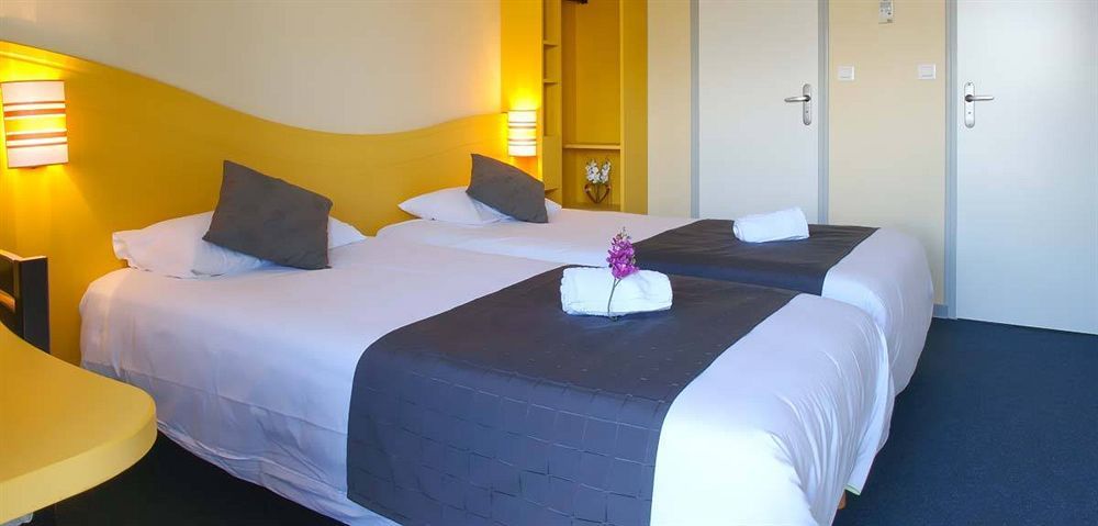 Enzo Hotels Chartres Mainvilliers By Kyriad Direct エクステリア 写真