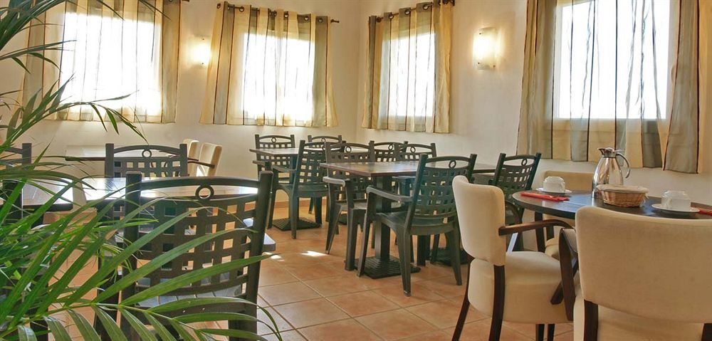 Enzo Hotels Chartres Mainvilliers By Kyriad Direct エクステリア 写真
